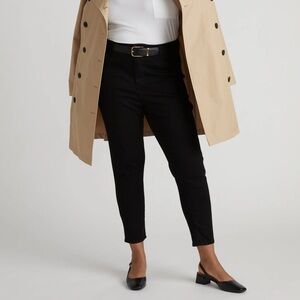 Universal Standard Seine High Rise Skinny Jeans Black Size 6P NWT Stretch Denin